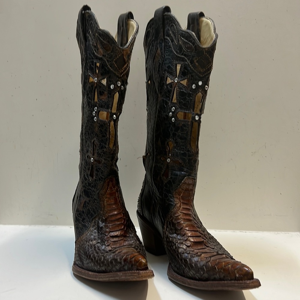 Women’s Corral Cowboy Boots